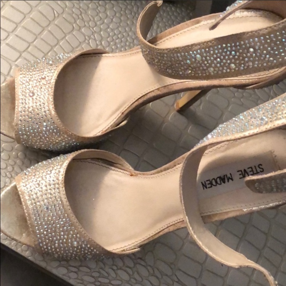 Steve Madden Carrie Platform Rhinestone Crystal - Fits like Size 7 - Picture 3 of 6